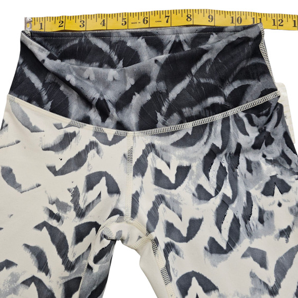 NWT Lululemon Leggings Womens Size 2 Wunder Under Crop II White Gray Stretch - Picture 10 of 12